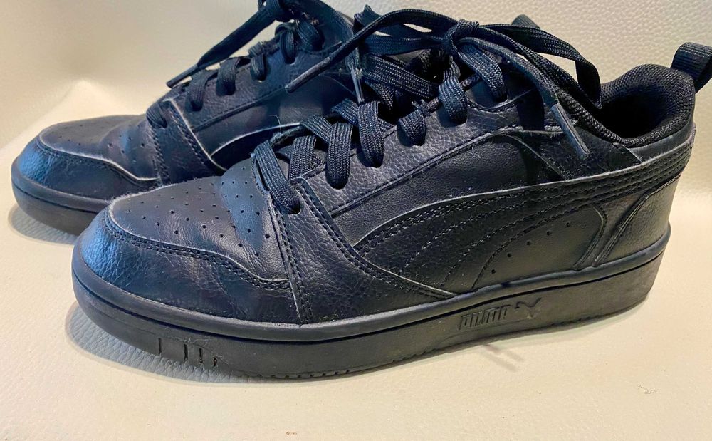 Jak nowe Buty puma 37  wkładka 23cm adidasy czarne