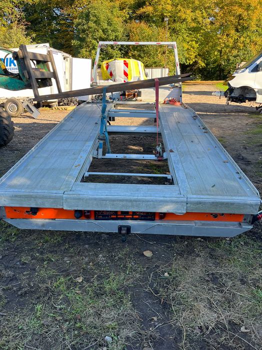 Zabudowa  Laweta Autolaweta Najazd