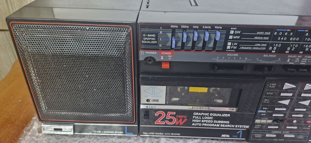 В продаже Sharp QT95H