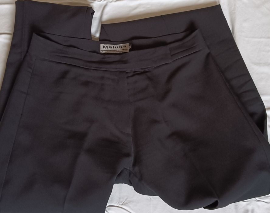 Vendo calças uma da Zara e uma da RAGS e uma da Maluka