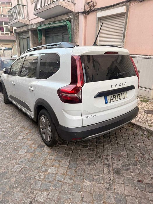 Dacia joguer 2023 bifuel 7 lugares