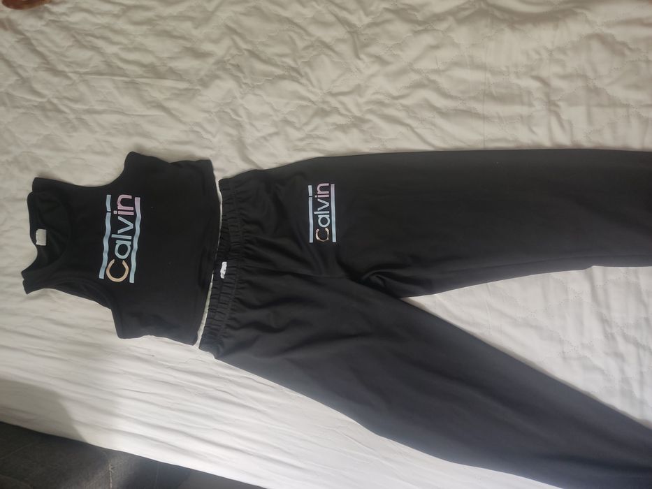 Костюм топ.  Лот костюмів. Спортивний костюм