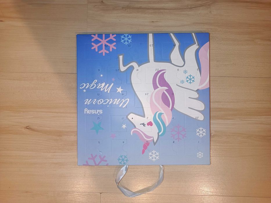 Nowy kalendarz adwentowy Sinsay jednorożec