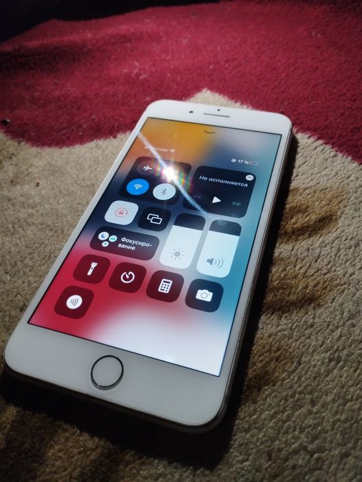 Продам iPhone 7 plus на 128 гб