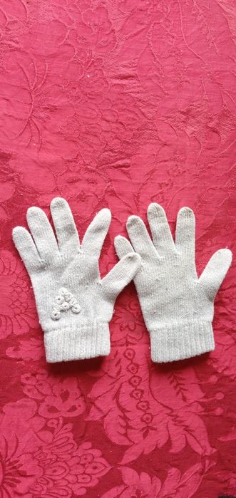 Companhia das Luvas - Luvas  desde 2E. - Botão vintage - 1E. Desde 1E.