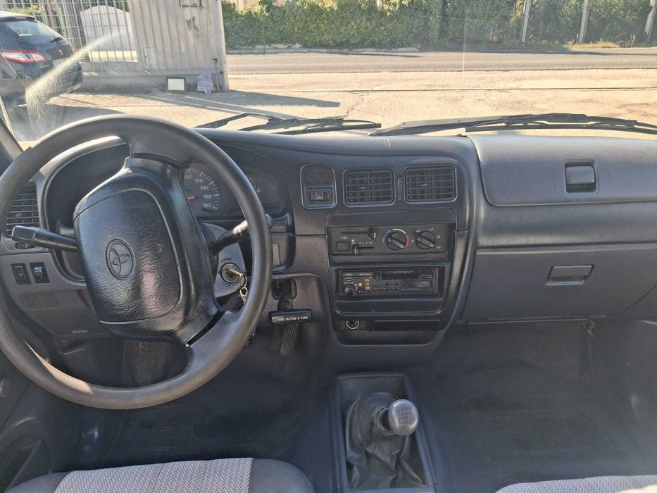 Toyota Hilux 2.4D