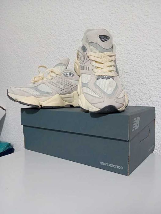 New Balance 9060 Beige Grey Silver Rozmiar 44