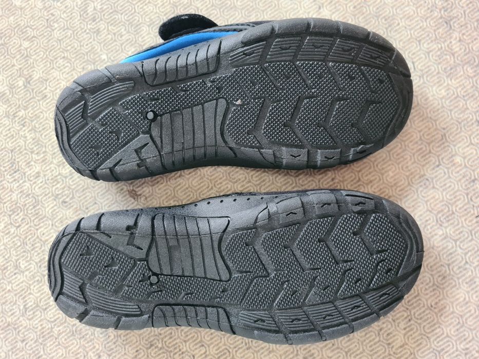 Nowe buty do wody Aquaspeed r. 35