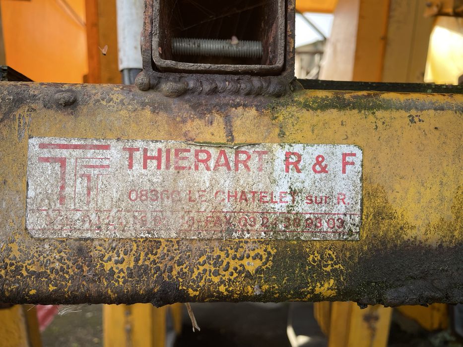 Rwaczka do tytoniu Thierart