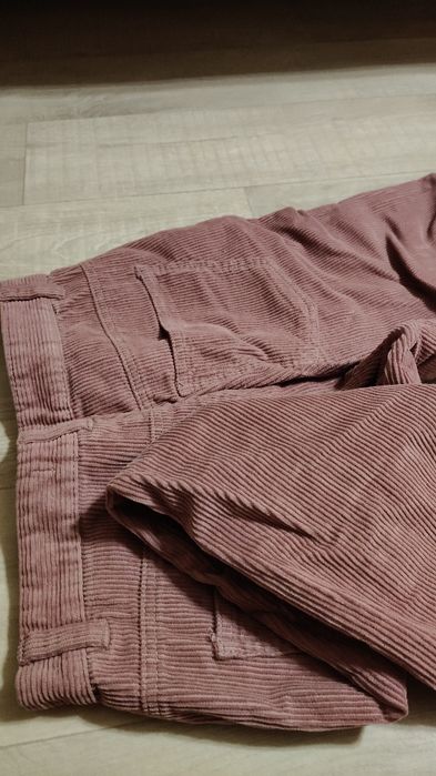 Жіноча спідниця вєльвєтова в рубчик