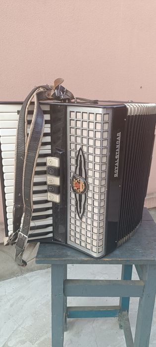 Продам аккардеон