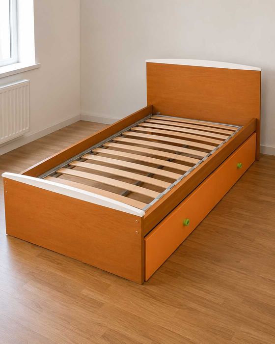 Cama de solteiro com gaveta de arrumo