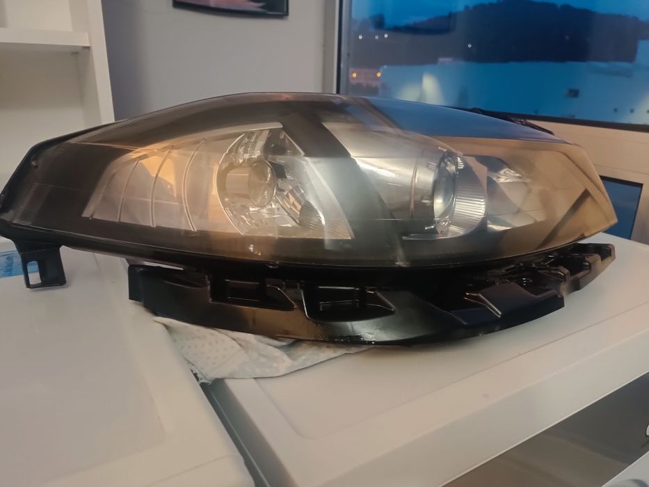 Farol xenon Renault laguna lado direito