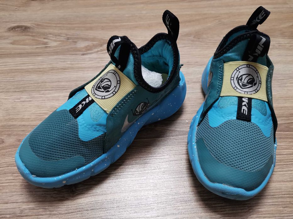 Продам кросівочки Nike Flex Runner 2 Lil 28 розміру.