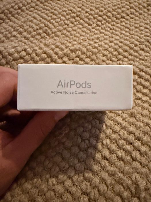 AirPods 4  NOVOS