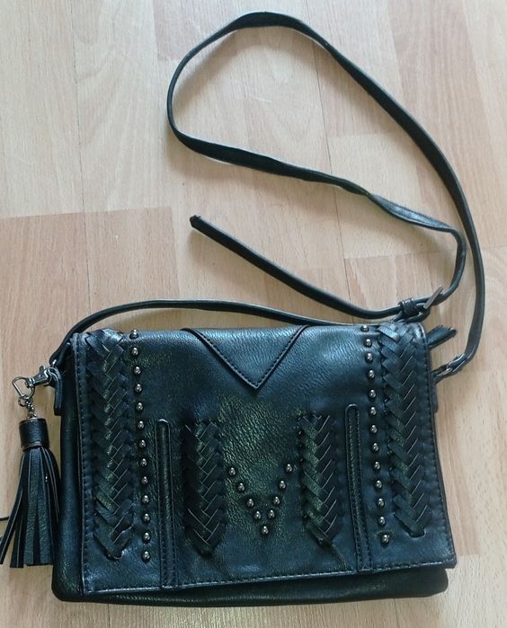 Чорна шкіряна сумка PIMKIE