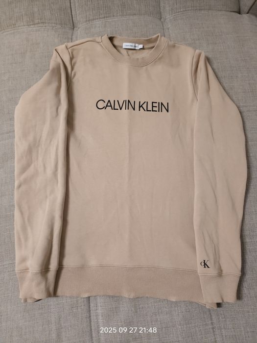 Beżowa bluza Calvin Klein