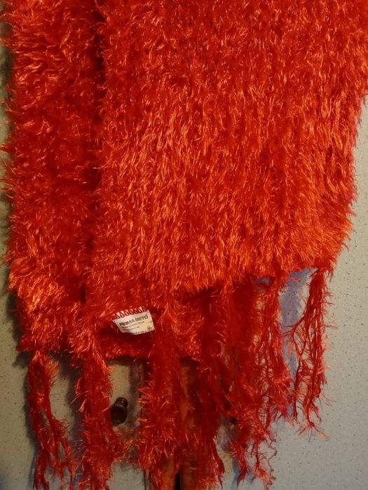 Szalik damski włochaty.