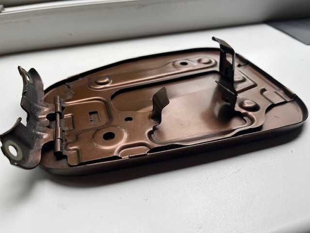 Toyota Venza  2009-2014 лючок бензобака