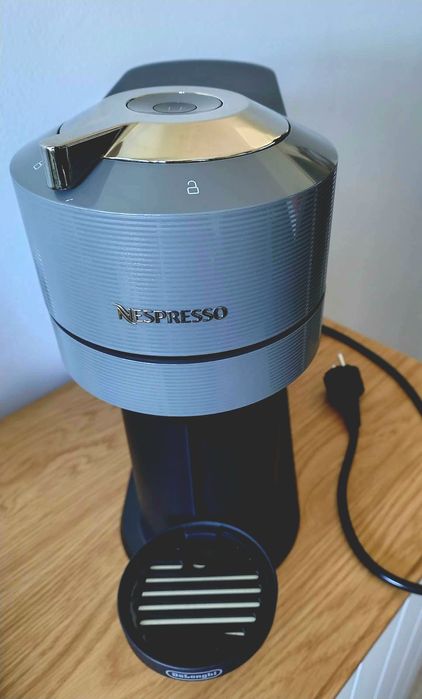 Ekspes DeLonghi NESPRESSO Vertuo Next