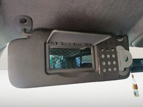 Pála de sol esquerda RENAULT Clio II (BB0/1/2_, CB0/1/2_)