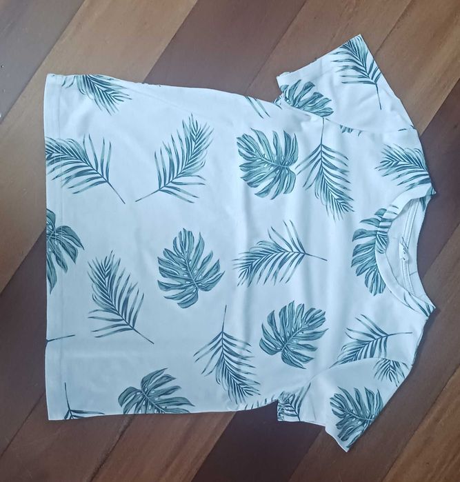 Conjunto de 5 t-shirts para criança - 6 anos