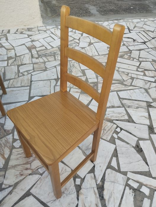 Conjunto de mesa e 6 cadeiras em cerejeira