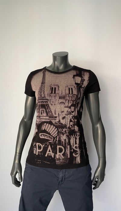 Czarna bluzka z francuskim motywem – unikalna i modna rozm. M [527]