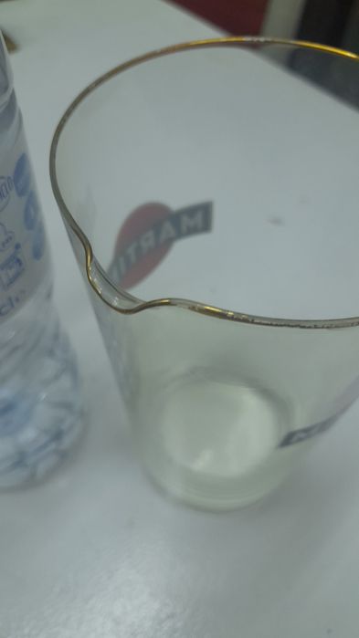 2 copos grandes Martini e noille prat