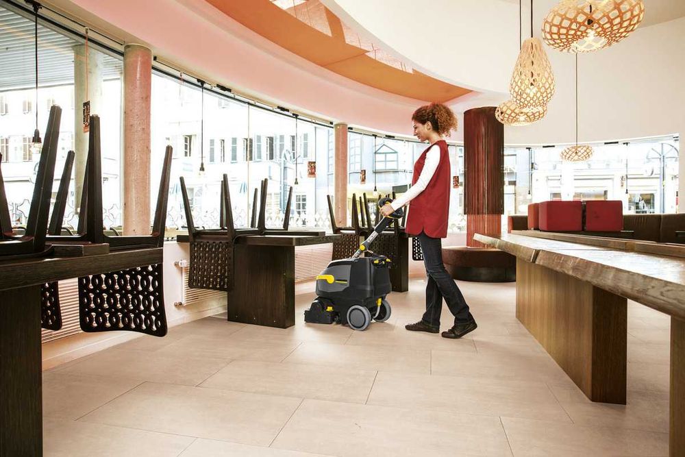 Wynajem Karcher Szorowarki bateryjne BD 38/12 BR 35/12 pady, szczotki, wałki