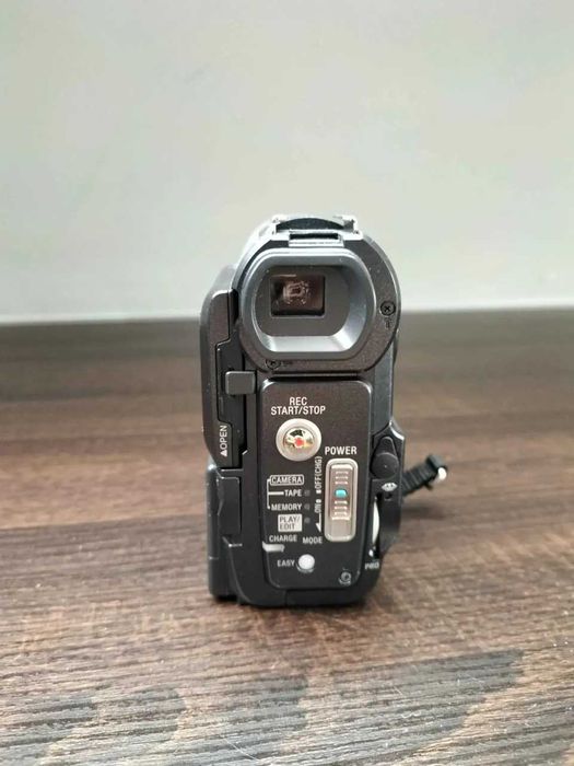 Sony handycam DSR-PC350E na części włącza się