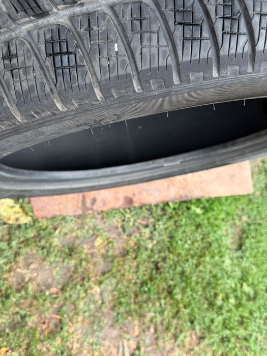Продам нові шини Pirelli