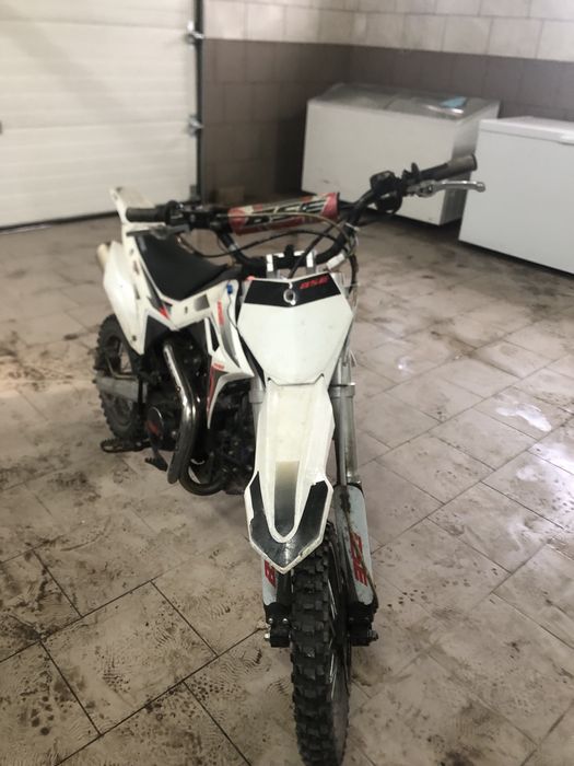 Срочно продам мотоцикл bse ph10g 125 кубиков