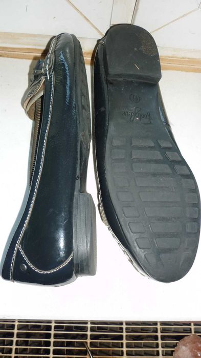 FOOTGLOVE- skóra lakierowana -baleriny r; 37 szersze