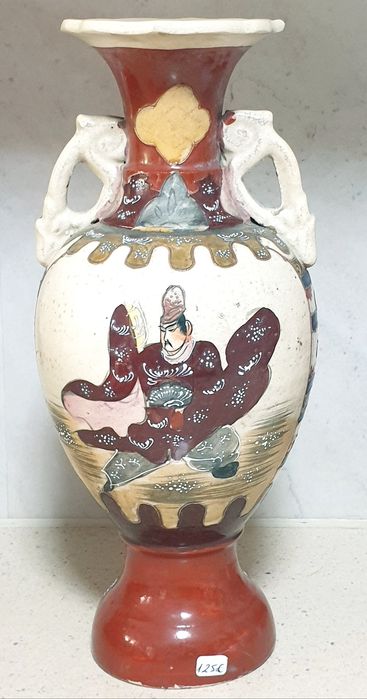 Fantástica antiga jarra japonesa Satsuma assinada