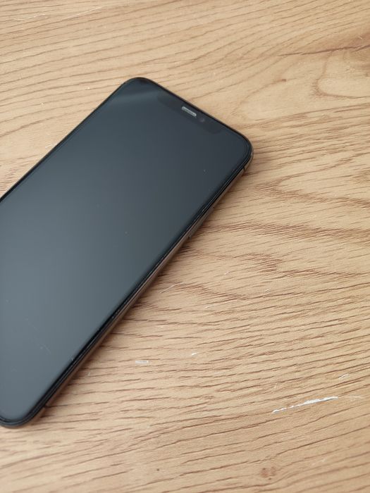 iPhone 11 pro idealny