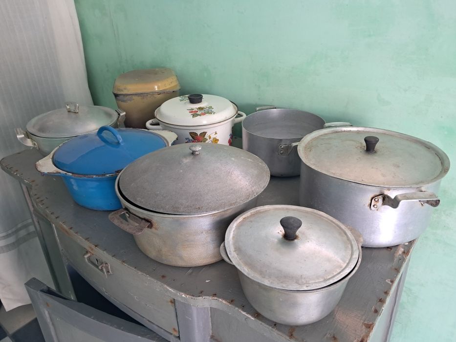 Кастрюля  эмалированая