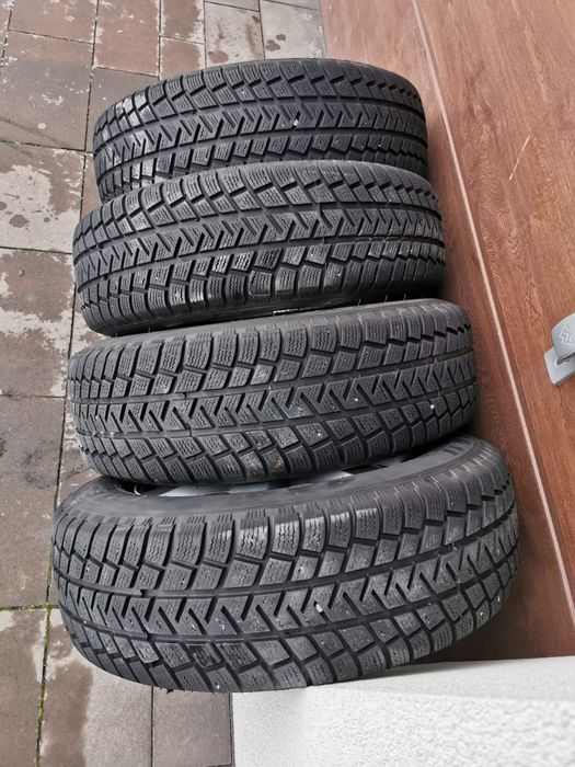 Komplet Kół Felgi Oryginalne Honda CR-V III Opony Zimowe 225/65 R17