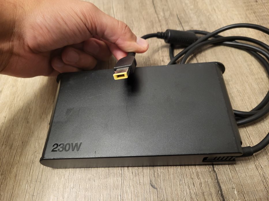Carregador / adaptador Original Lenovo