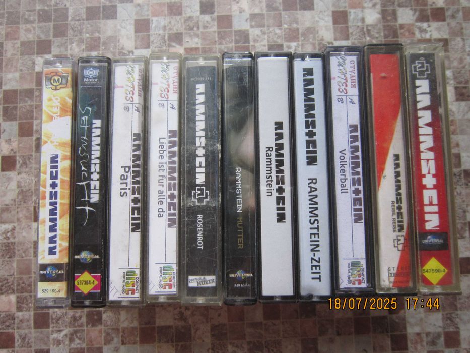 аудіокасети с записом гуртів Rammstein,Accept,Scorpions,UDO