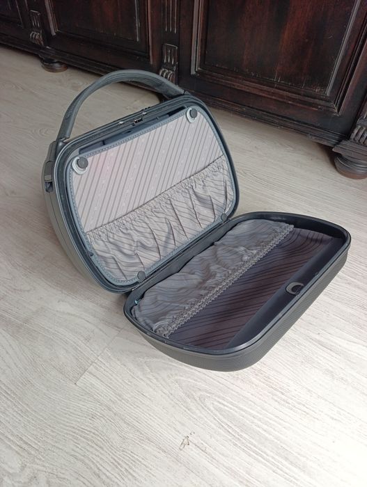 Kuferek na kosmetyki Samsonite