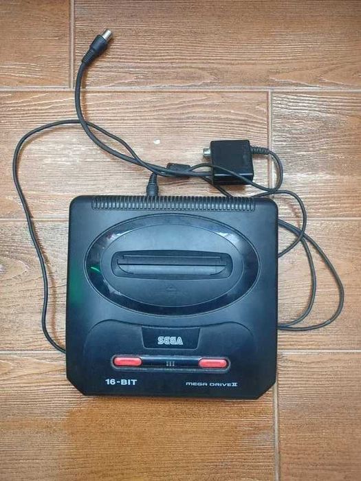 SEGA Mega Drive II Consola 16-Bit (Funciona) Sem cabo de alimentação