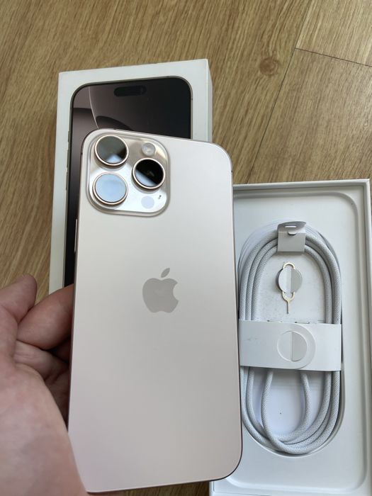 Iphone 16 Pro Max de 256gb com fatura e garantia ( Como Novo)