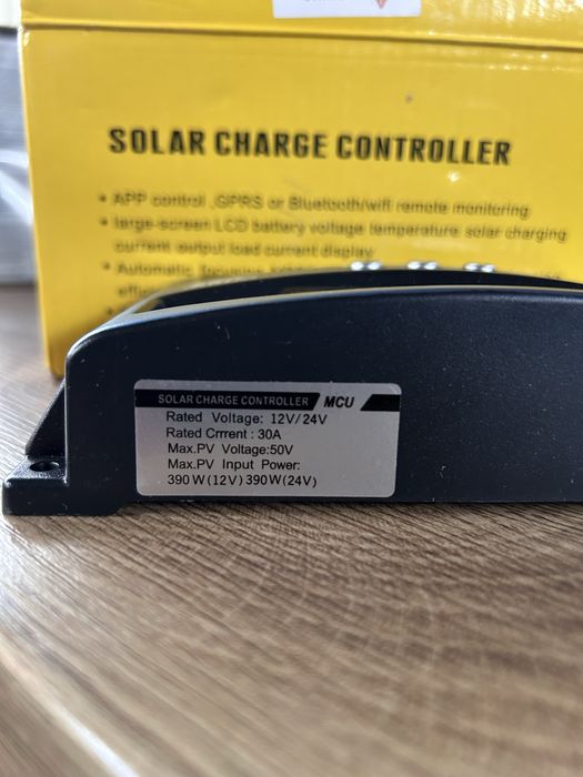 MPPT контроллер солнечных панелей 12/24В 30А