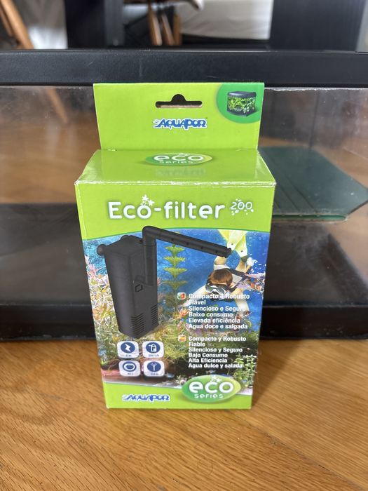 Aquário de tartarugas 16L, filtro e aquecedor (usados, mas em bom estado)