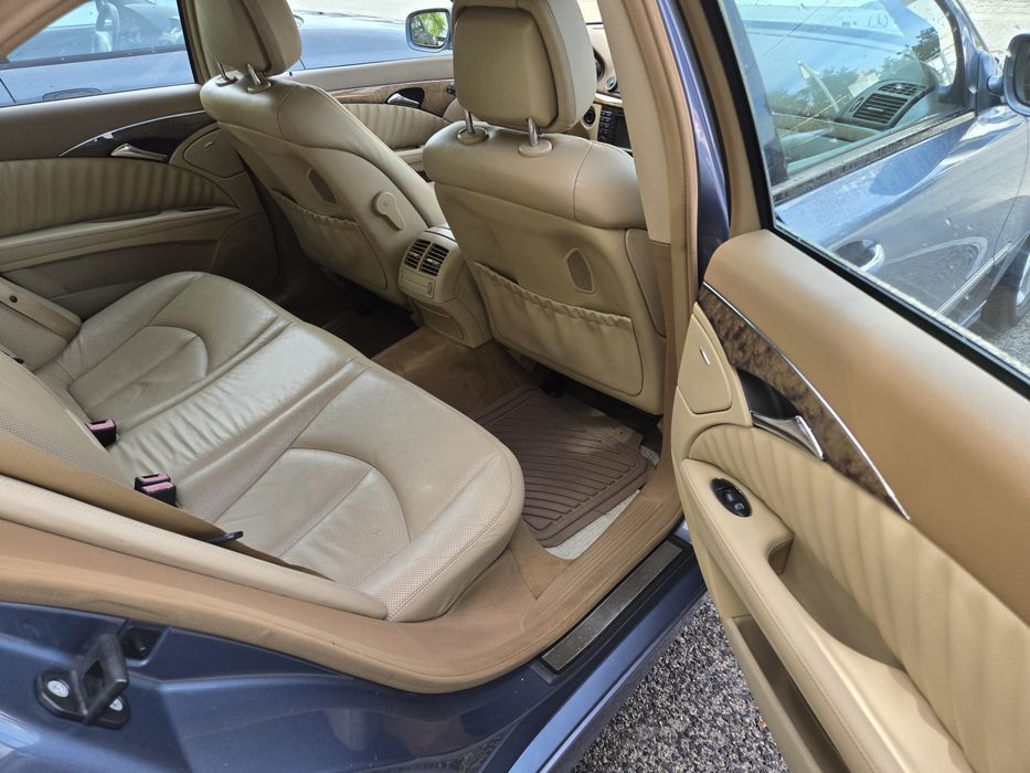 Mercedes-Benz E220 CDI Avantgarde Aut. Nacional com 189mil km.