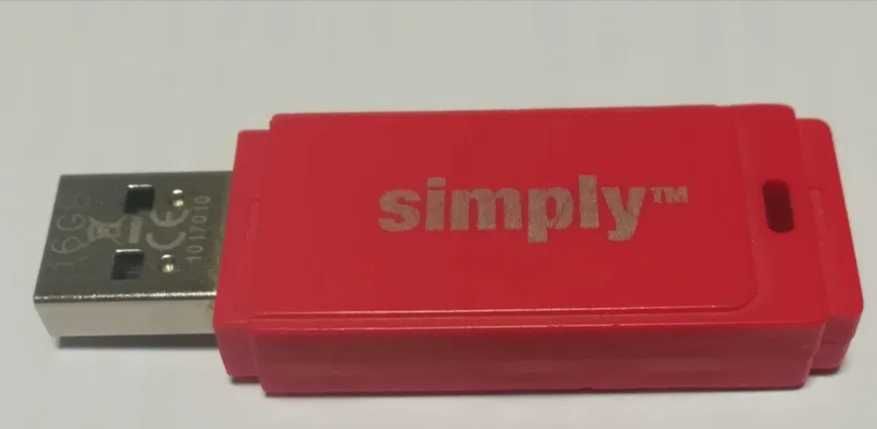 16GB Flash Drive64740545957249124