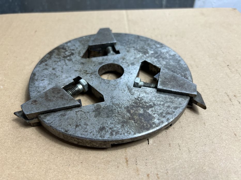 Frez stolarski do obróbki drewna