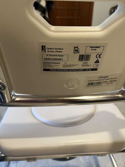 Cadeira sanitaria e para banho