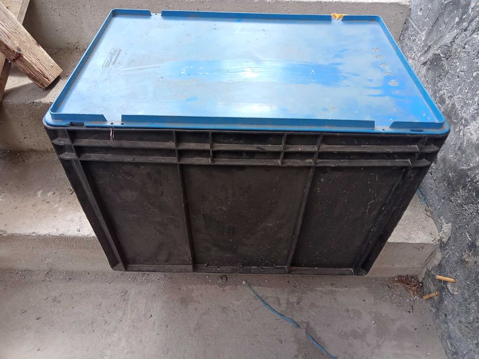 Продам контейнер пластиковий 40*40*60